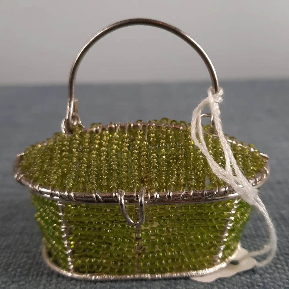 Handmade Beaded Box Ring Jewelry Tooth Fairy Gift Lime Green Hinged 6 piece set